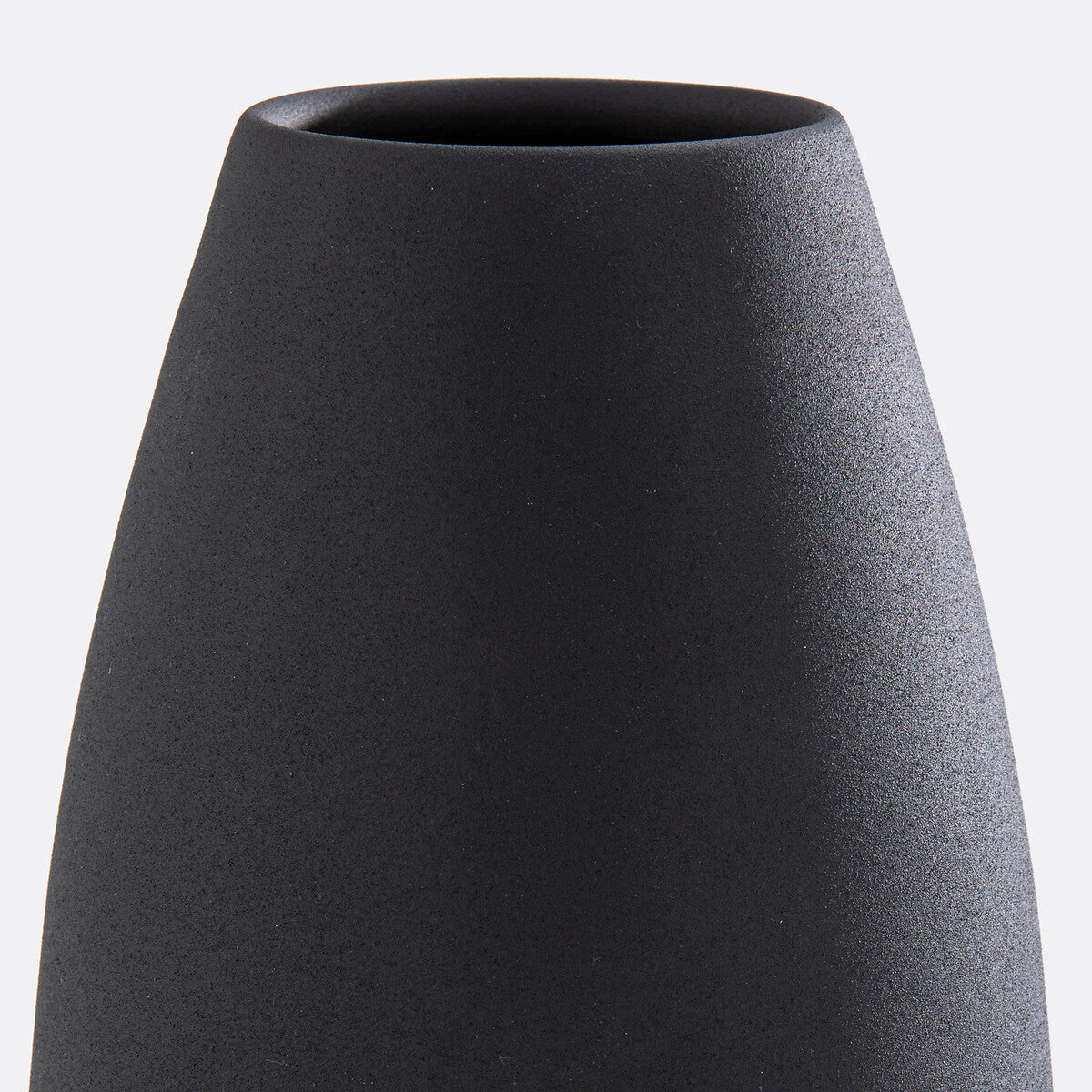 ANAIA Textured metal vase by La Redoute