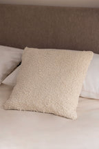 ZANERO  Square cushion in bouclé fabric by Sklum