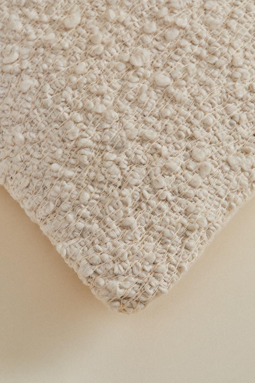 ZANERO  Square cushion in bouclé fabric by Sklum